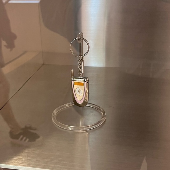 Glossier pink flip cell phone cute keychain - Picture 3 of 4